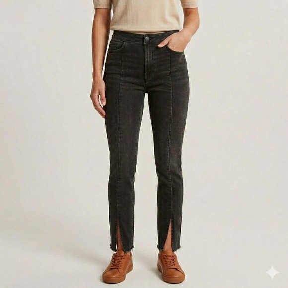 Abercrombie & Fitch Denim - Abercrombie & Fitch Skinny High Rise Jeans‎ Seam Detail Raw Hem Black Size 27/4